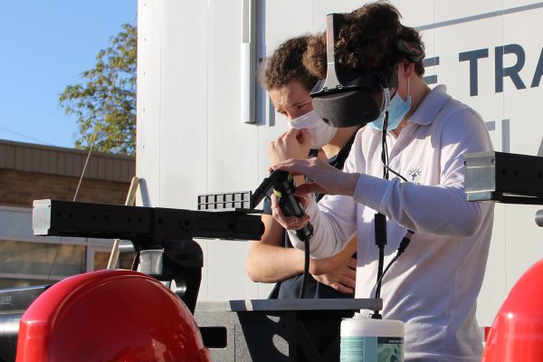 Virtual reality welding training demonstration.